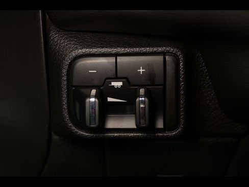 Used 2025 Dodge Durango GT image 32