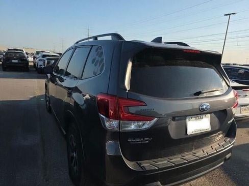 Used 2020 Subaru Forester Premium AWD/4WD image 2