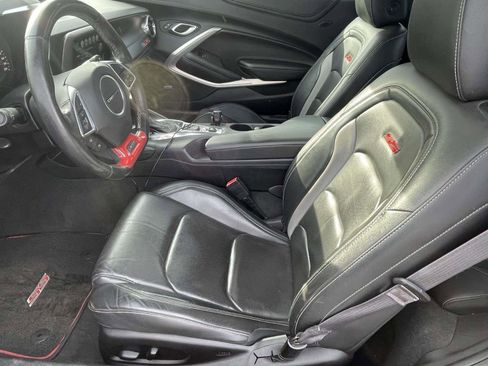 Used 2017 Chevrolet Camaro SS image 6
