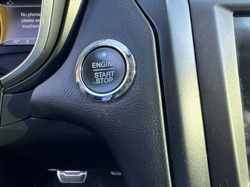 Used 2017 Ford Fusion Titanium AWD/4WD image 23