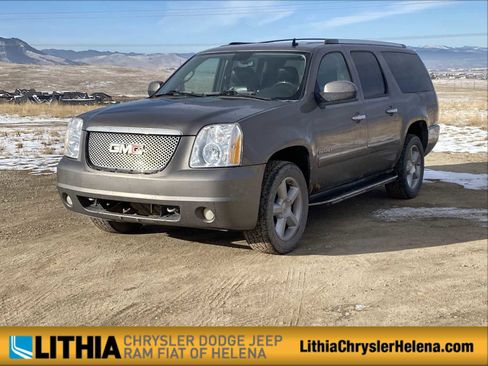 Used 2011 GMC Yukon XL Denali image 1