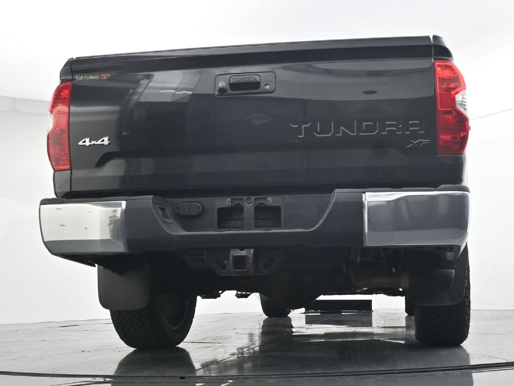 Used 2018 Toyota Tundra SR5 w/ SR5 Upgrade Package AWD/4WD image 21