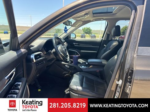 Used 2021 Kia Telluride EX w/ EX Premium Package AWD/4WD image 15