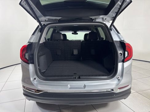 Used 2021 GMC Terrain SLT w/ Infotainment Package II image 23