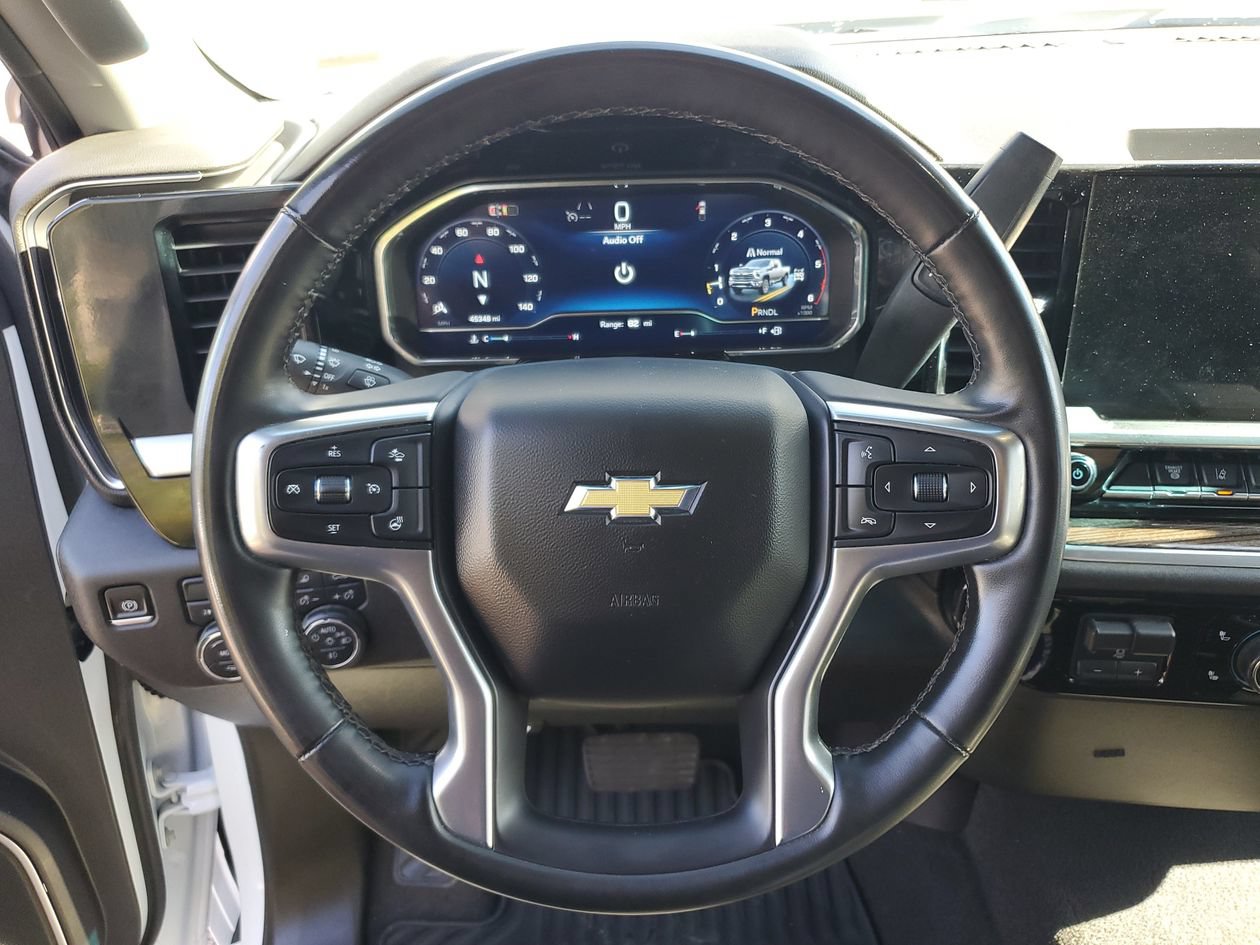 Used 2025 Chevrolet Silverado 3500 LT w/ Safety Package AWD/4WD image 22