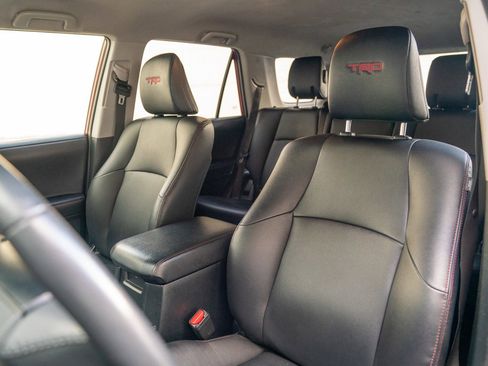 Used 2022 Toyota 4Runner TRD Off-Road Premium image 5