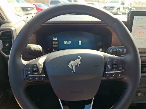 Used 2025 Ford Bronco Sport Outer Banks w/ Sasquatch Outer Banks Package image 18