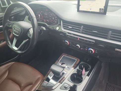 Used 2018 Audi Q7 3.0T Premium Plus w/ Premium Plus Package AWD/4WD image 3