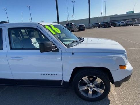 Used 2016 Jeep Patriot High Altitude image 3