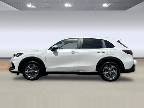 Used 2026 Honda HR-V LX image 2
