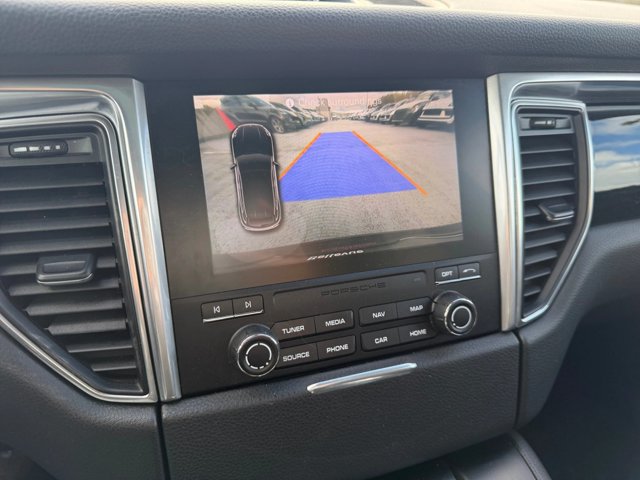 Used 2017 Porsche Macan S AWD/4WD image 10