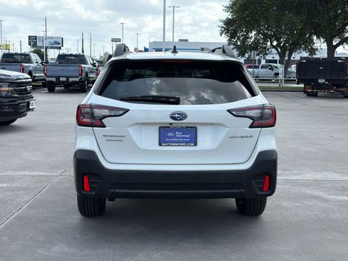 Used 2021 Subaru Outback Premium AWD/4WD image 10