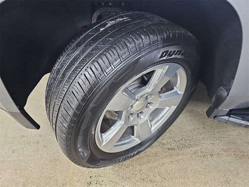 Used 2019 Chevrolet Suburban LT image 37