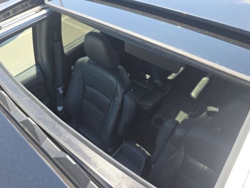 Certified 2021 Honda Pilot Black Edition image 4