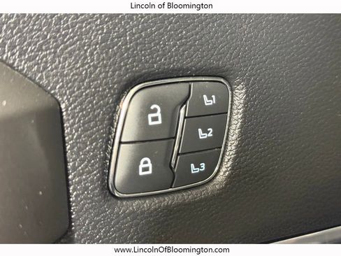 Used 2021 Ford F250 Platinum w/ FX4 Off-Road Package image 23