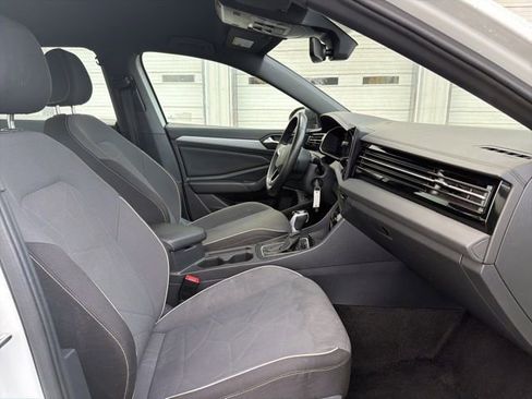 Used 2025 Volkswagen Jetta Sport FWD image 10