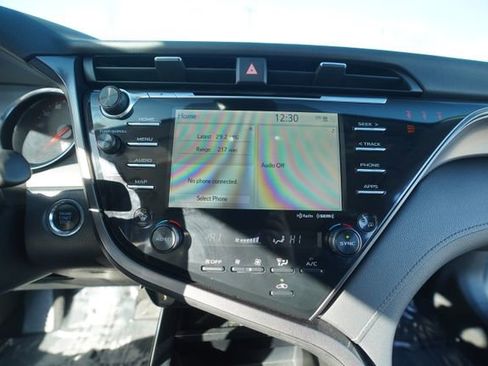 Used 2020 Toyota Camry XSE image 29