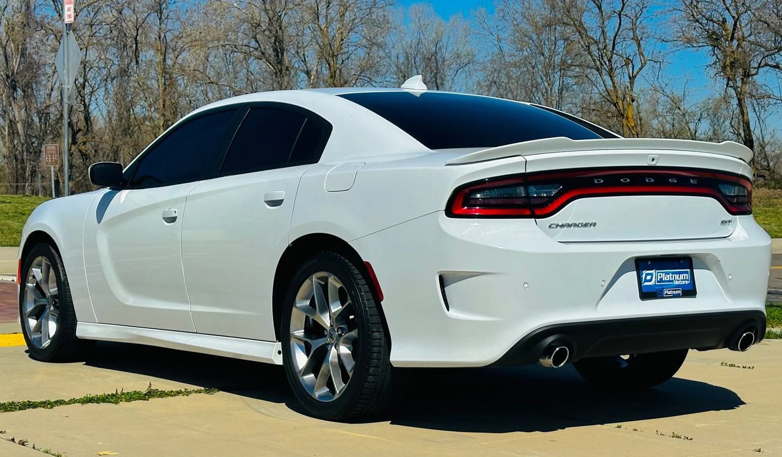 Used 2020 Dodge Charger GT RWD image 5