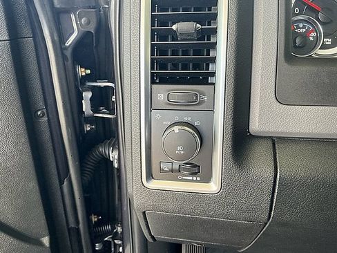Used 2014 RAM 1500 Big Horn AWD/4WD image 18