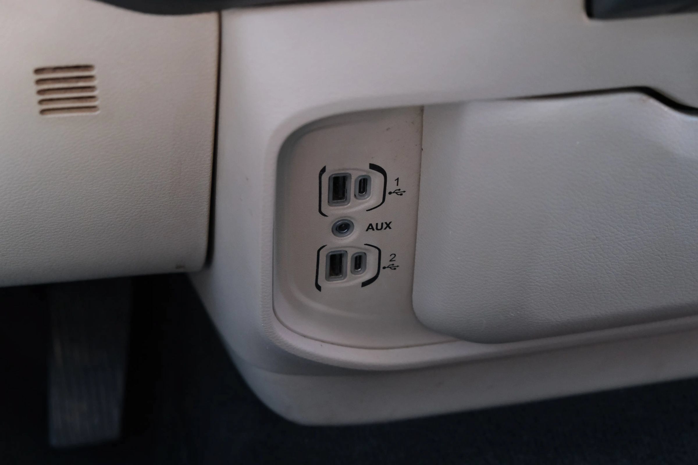 Used 2020 RAM 1500 Big Horn AWD/4WD image 40