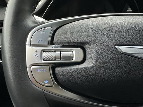 Used 2025 Genesis GV70 2.5T image 17