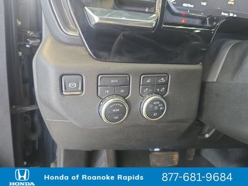 Used 2025 GMC Sierra 1500 SLT AWD/4WD image 24