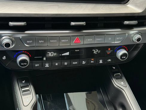 Used 2025 Kia Telluride EX X-Line AWD/4WD image 19
