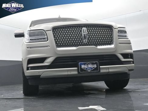 Used 2020 Lincoln Navigator Reserve w/ Equipment Group 208A Reserve RWD image 18
