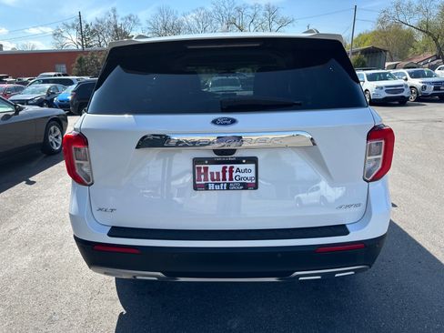Used 2023 Ford Explorer XLT w/ Equipment Group 202A AWD/4WD image 6