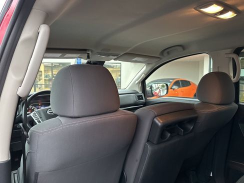 Used 2024 Nissan Titan SV w/ Accessory Utility Package image 21