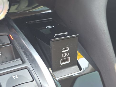 Used 2025 Acura MDX SH-AWD w/ Technology Package image 26
