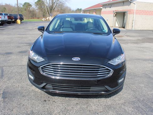 Used 2020 Ford Fusion SE w/ Equipment Group 151A image 8