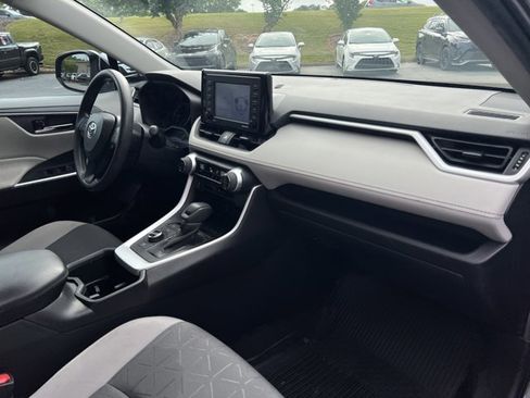 Certified 2022 Toyota RAV4 XLE w/ Convenience Package AWD/4WD image 22