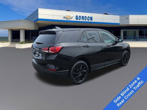 Used 2023 Chevrolet Equinox LS w/ LS Convenience Package FWD image 6