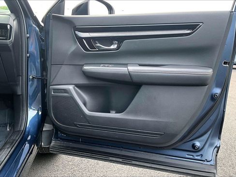 Used 2025 Honda CR-V Sport Touring image 23