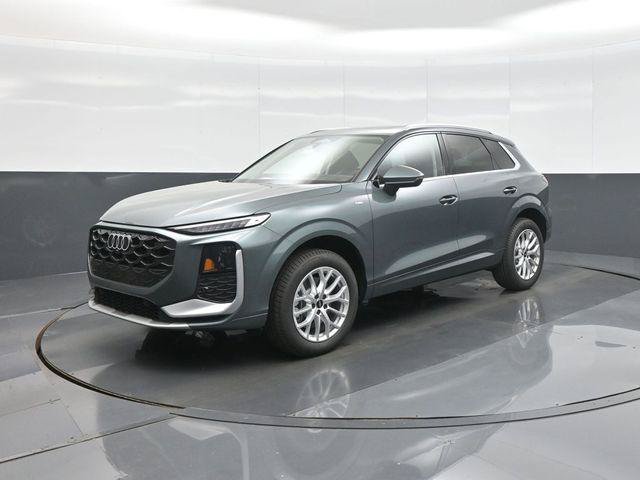 New 2026 Audi Q3 quattro 2.0T AWD/4WD image 3