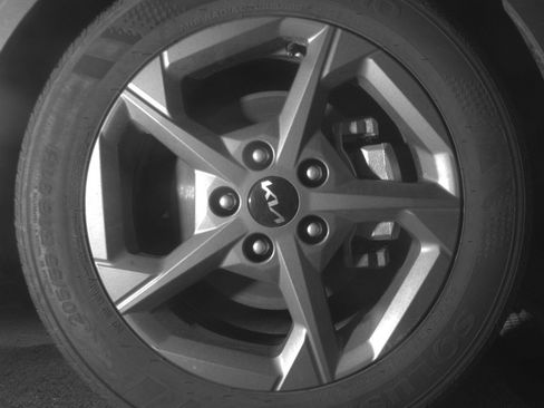 Used 2025 Kia K4 LXS image 13