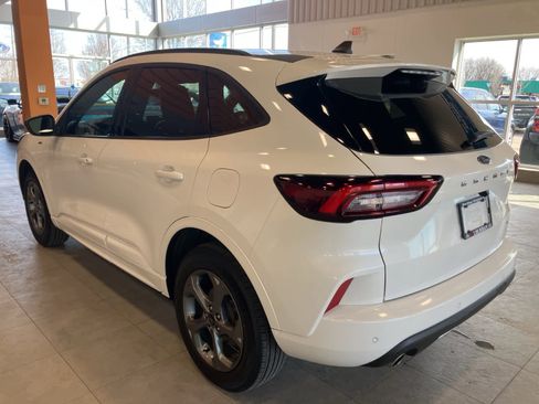 Used 2024 Ford Escape ST-Line w/ Tech Pack #1 image 7