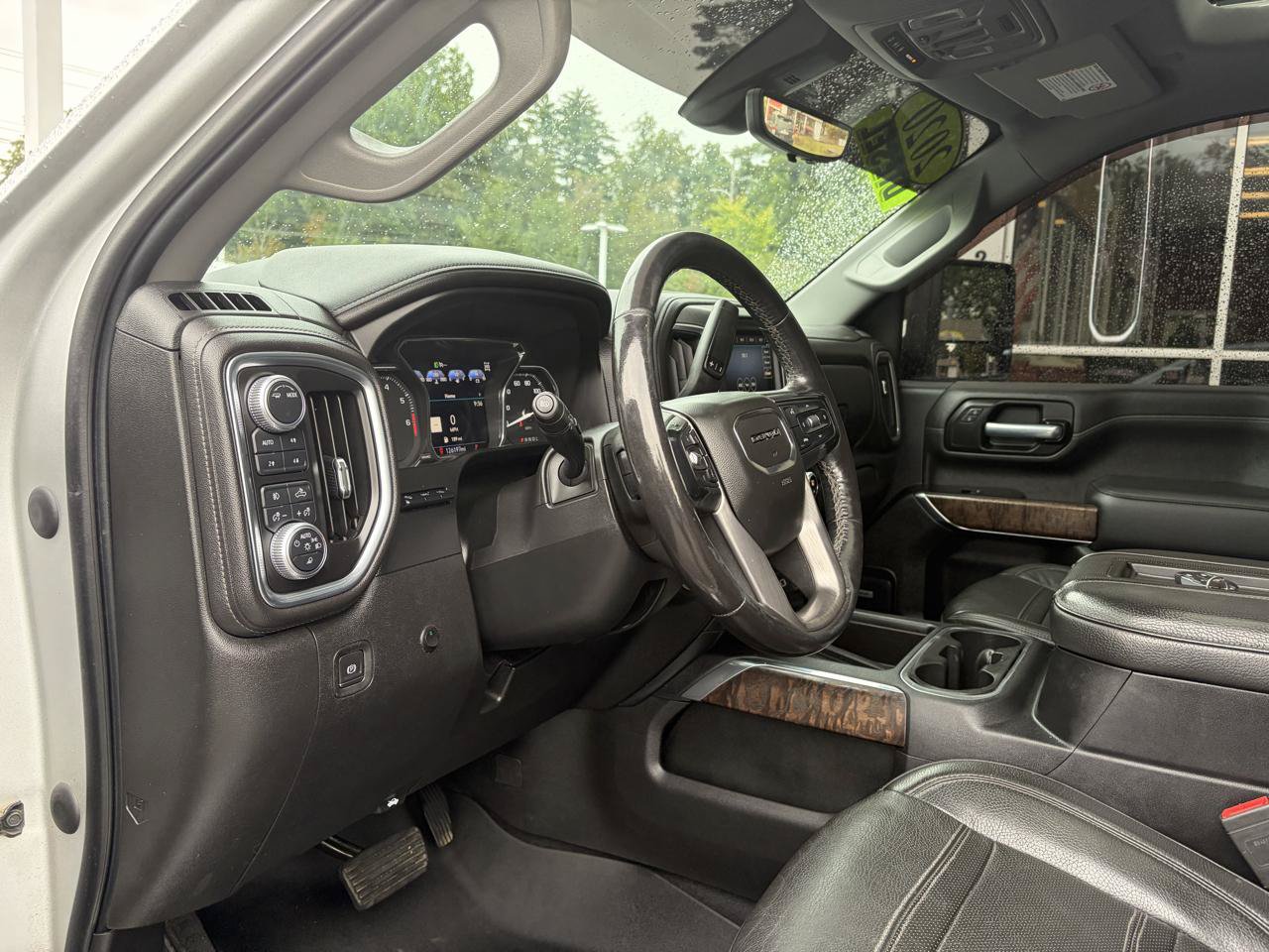Used 2020 GMC Sierra 2500 Denali w/ Denali Ultimate Package AWD/4WD image 18