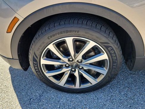 Certified 2019 Lincoln MKC Reserve FWD image 8