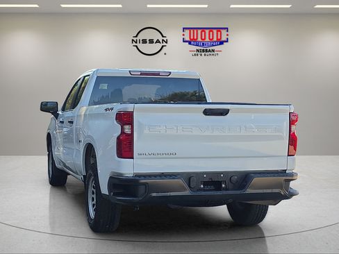 Used 2022 Chevrolet Silverado 1500 W/T w/ WT Convenience Package AWD/4WD image 4
