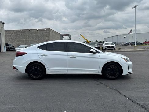 Used 2020 Hyundai Elantra SE w/ Cargo Package (C1) FWD image 8