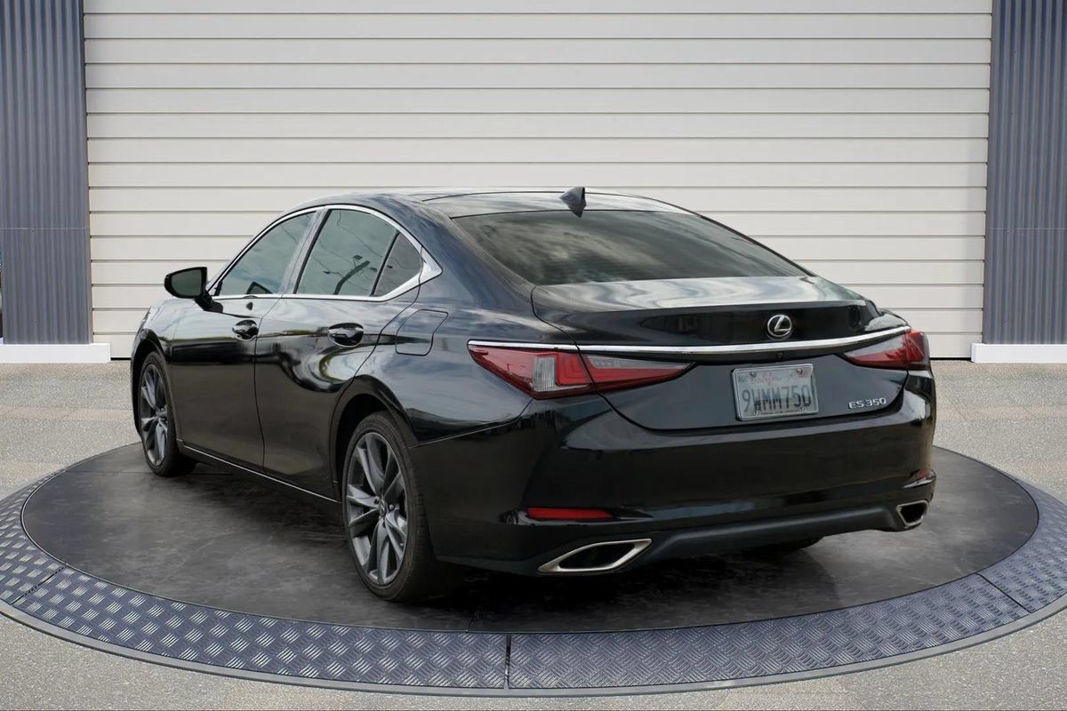 Used 2020 Lexus ES 350 w/ Premium Package FWD image 5