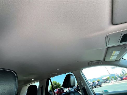 Used 2023 Honda Pilot EX-L image 13