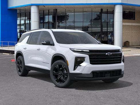 New 2027 Chevrolet Traverse LT w/ Midnight/Sport Edition FWD image 7