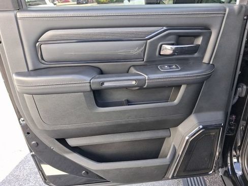 Used 2024 RAM 2500 Limited AWD/4WD image 9
