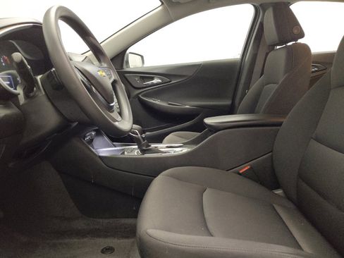 Used 2024 Chevrolet Malibu LT FWD image 17