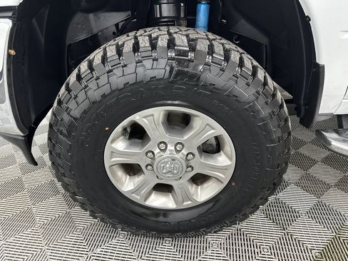 Used 2024 RAM 2500 Big Horn w/ Off Road Package AWD/4WD image 12
