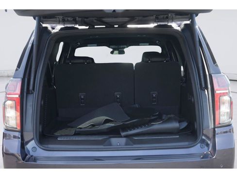 Used 2023 Chevrolet Suburban RST w/ Luxury Package RWD image 33