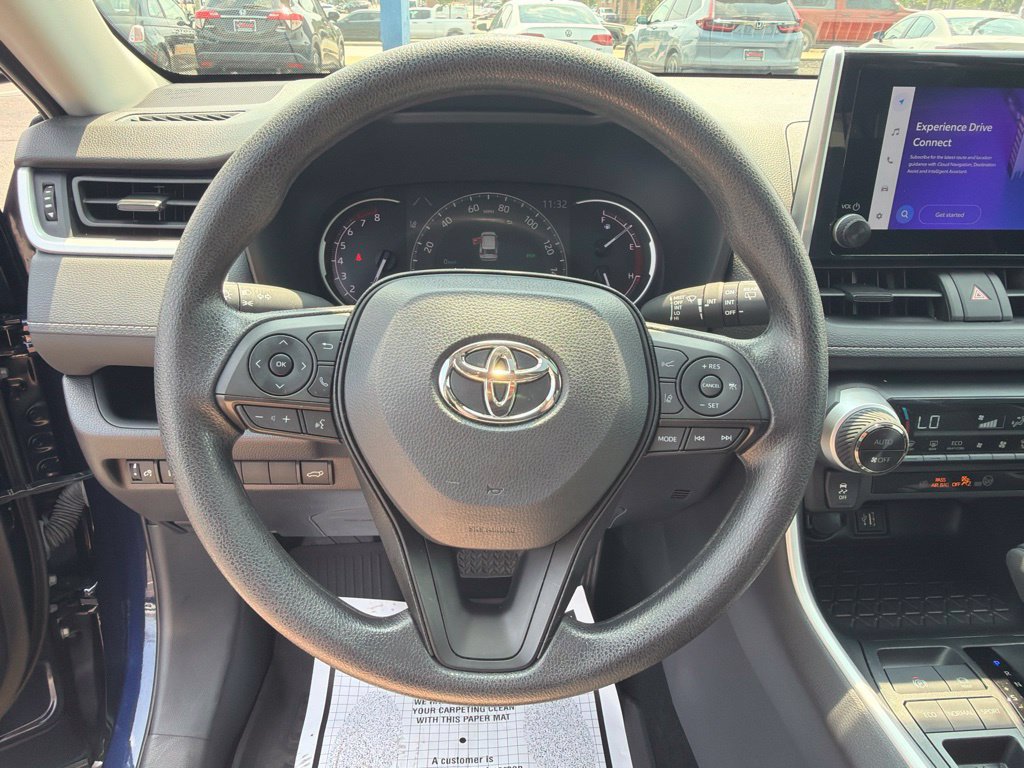 Used 2025 Toyota RAV4 XLE w/ Convenience Package FWD image 18